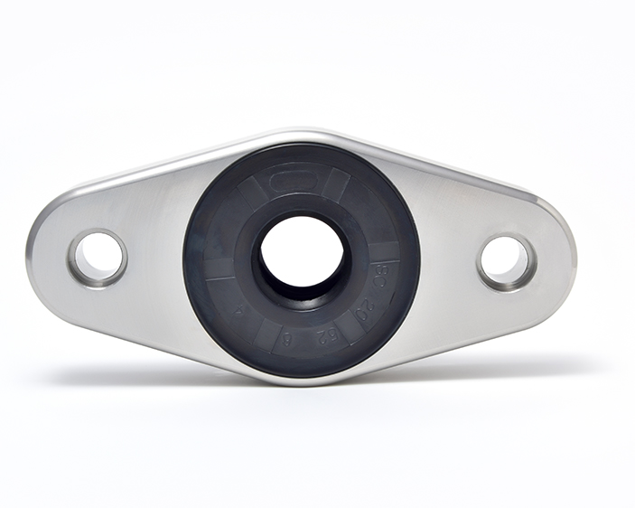 Element 2 of 4 (image) – MOVET® 2-hole flange bearing 20mm FS high hygienic MB IP69K