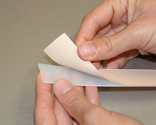 Element 3 of 3 (image) – MOVET® sliding strip ESD antistatic black, 20 x 0.8 mm ; 15 M. (1roll)